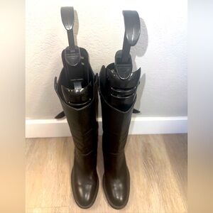 White Mountain Solid Black Pull-on Closed Toe Boots Size Mid-Calf  Size 6M